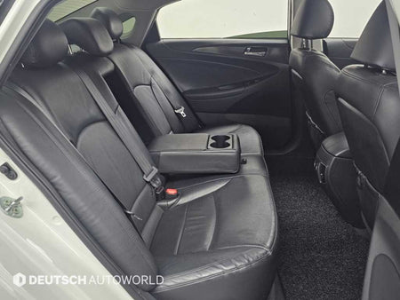 Hyundai Sonata — photo 13