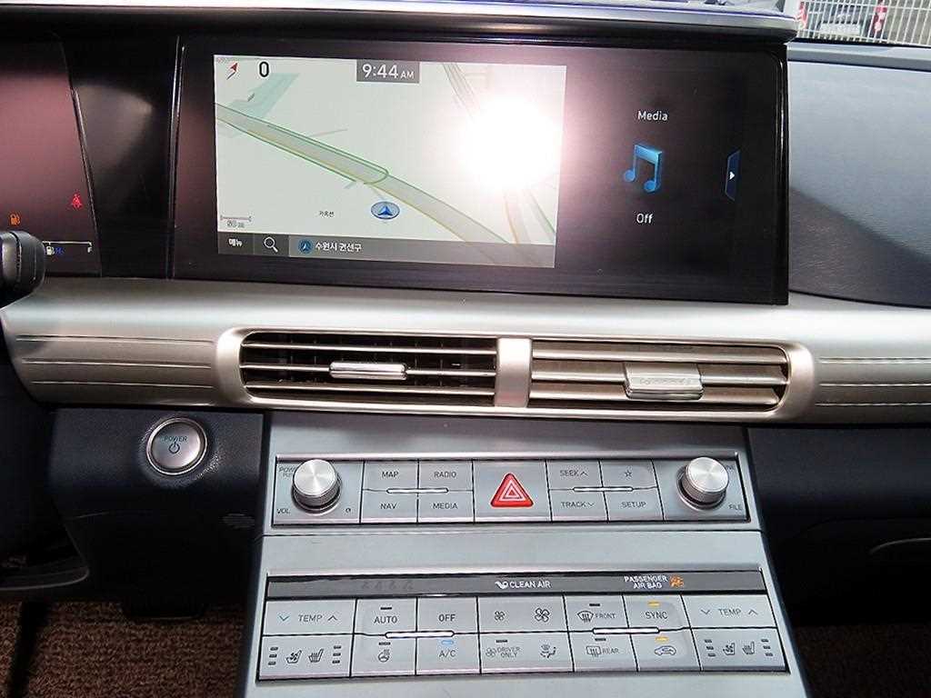 Hyundai Nexo — photo 11