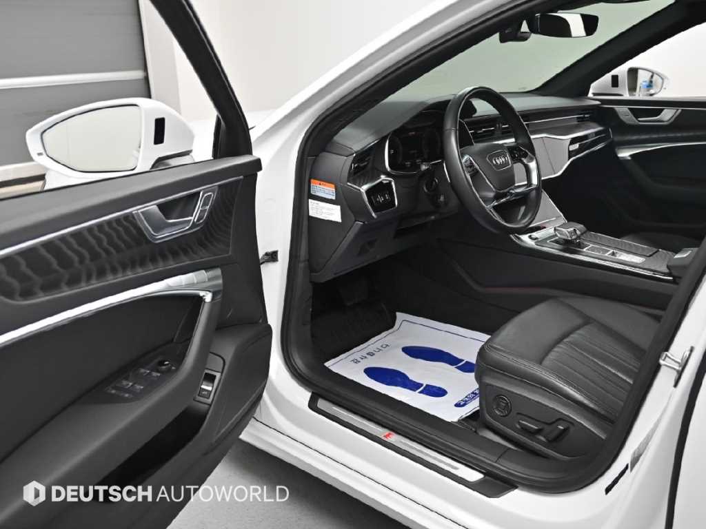 Audi A6 — photo 11
