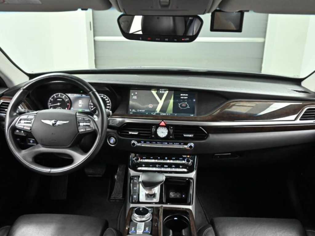 Genesis EQ900 — photo 07
