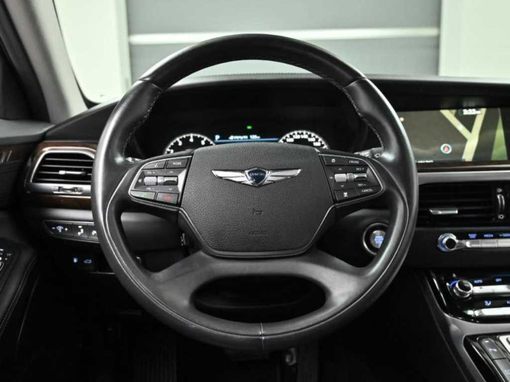 Genesis EQ900 — photo 13