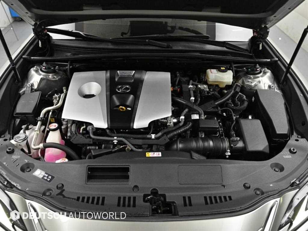 Lexus ES — photo 06