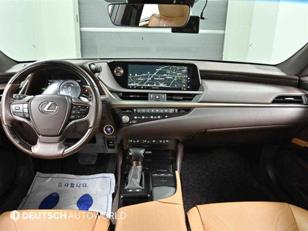 Lexus ES — photo 07