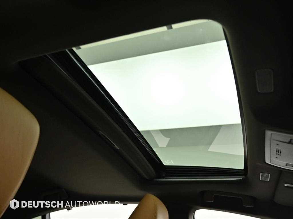 Lexus ES — photo 18