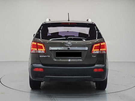 Kia Sorento — photo 03