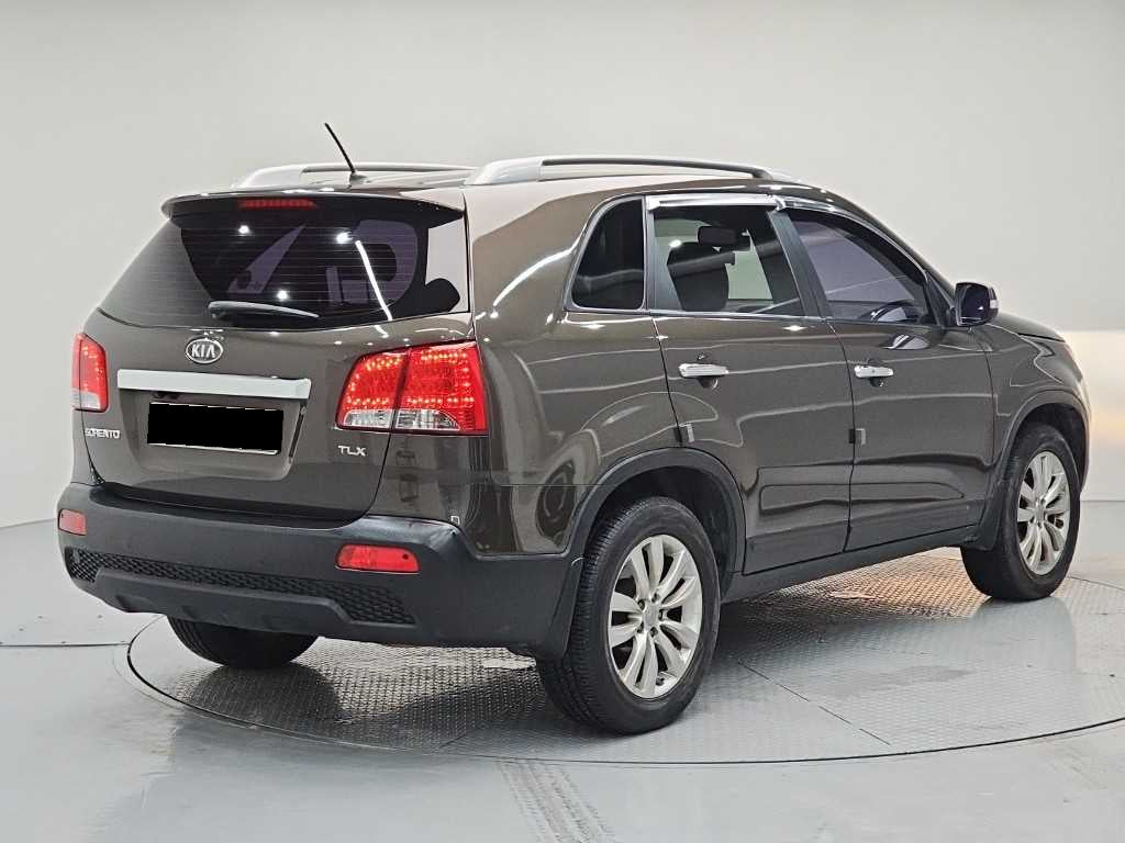 Kia Sorento — photo 04