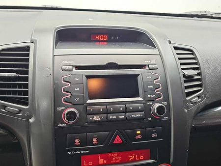Kia Sorento — photo 14