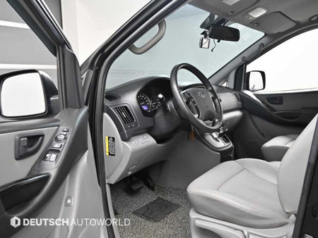 Hyundai Starex — photo 11