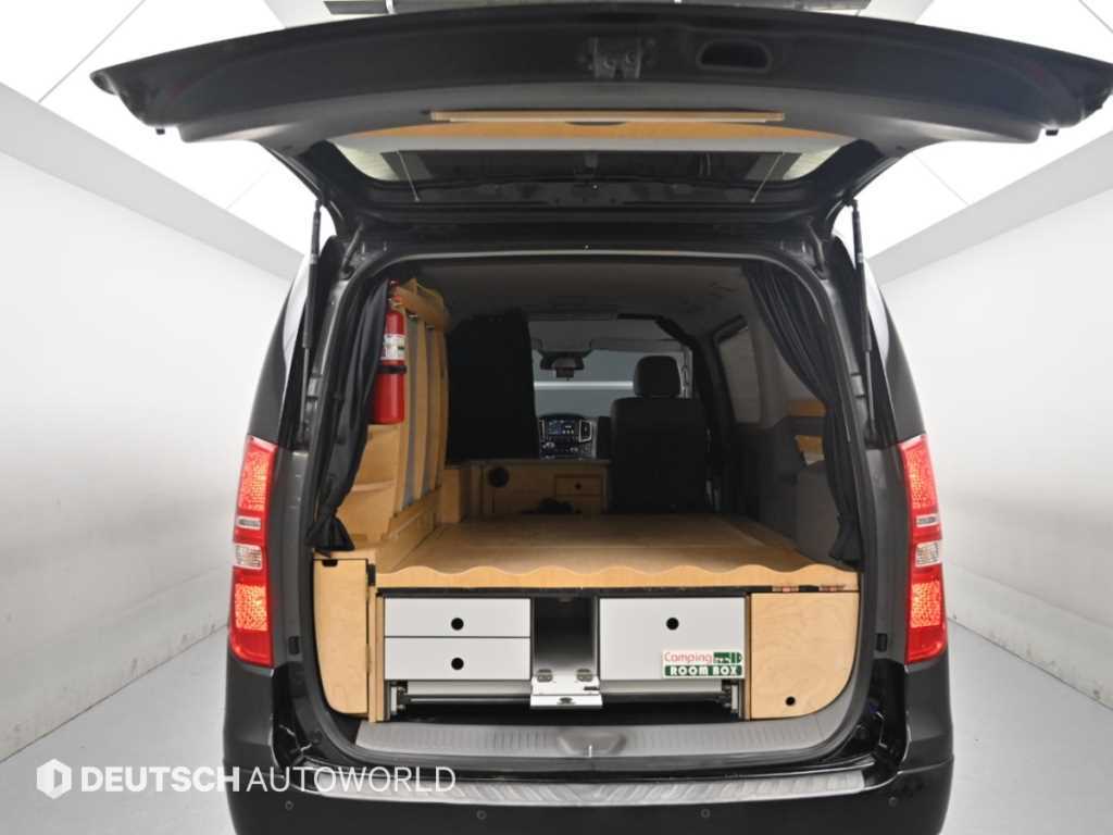 Hyundai Starex — photo 19
