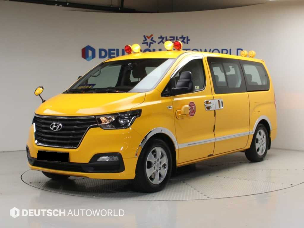 Hyundai Starex — photo 01