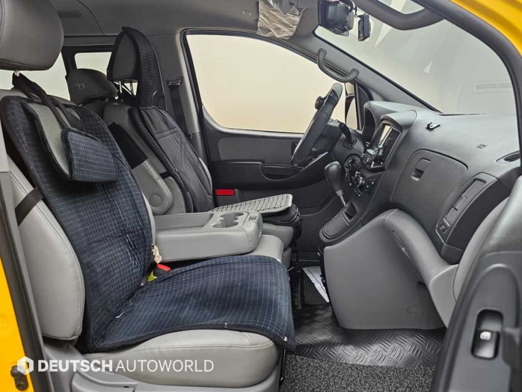 Hyundai Starex — photo 10