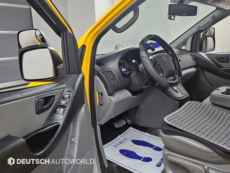 Hyundai Starex — photo 11