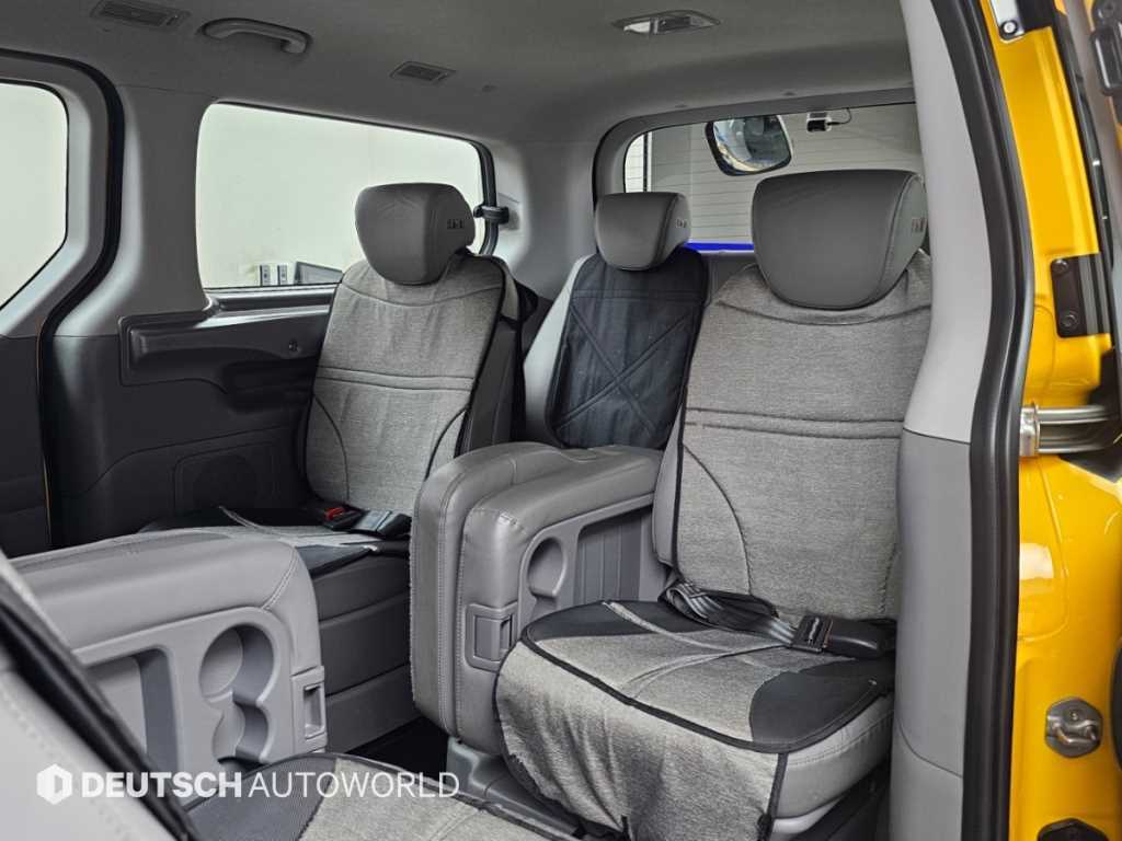 Hyundai Starex — photo 12