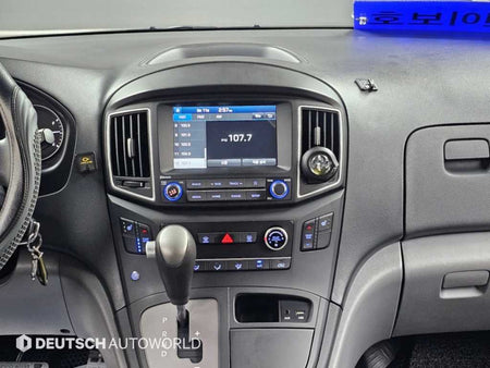 Hyundai Starex — photo 14