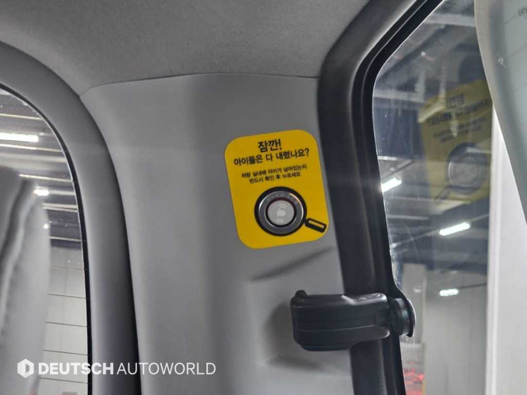 Hyundai Starex — photo 17