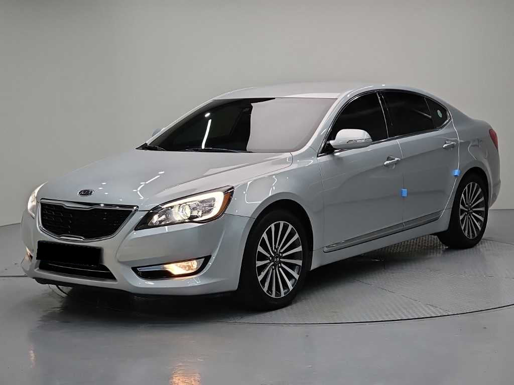 Kia K7 — photo 01