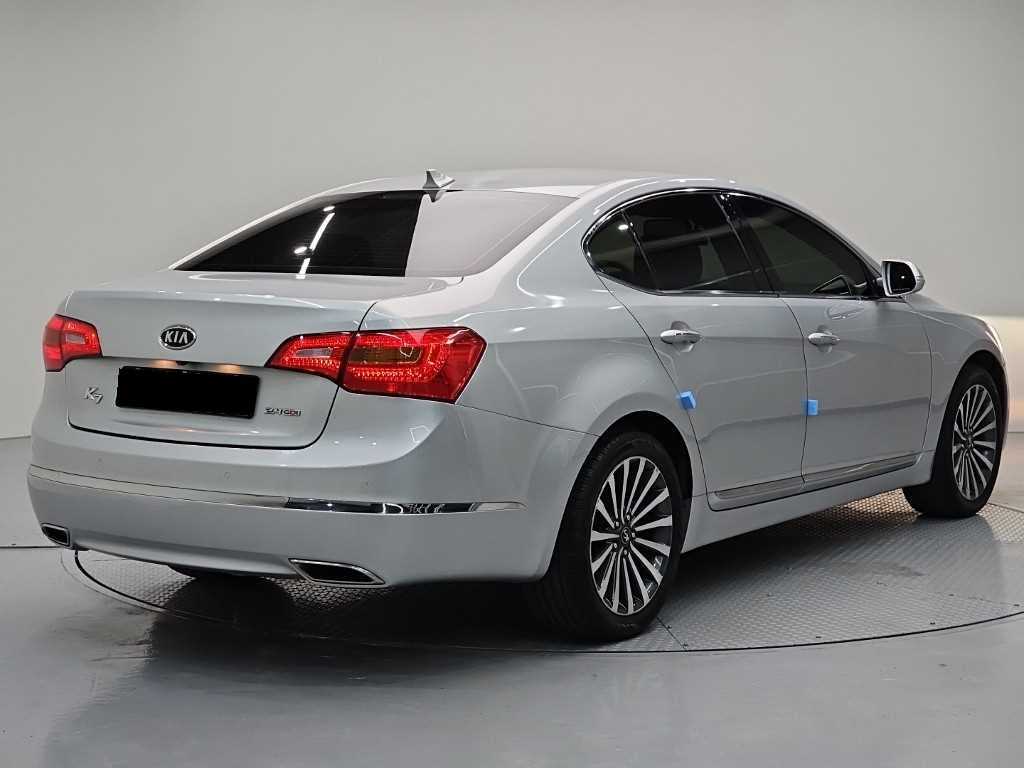 Kia K7 — photo 04