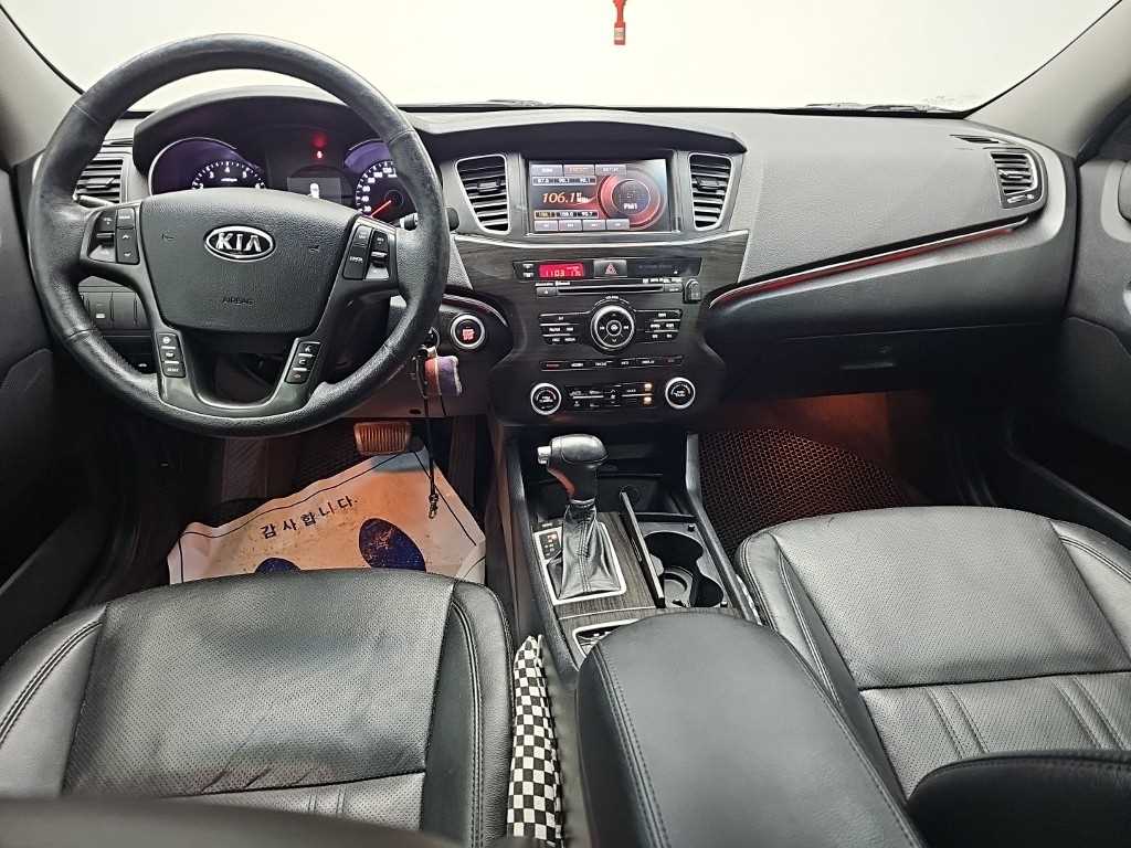 Kia K7 — photo 07
