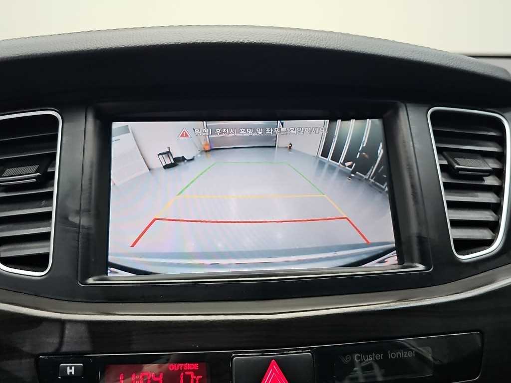 Kia K7 — photo 14