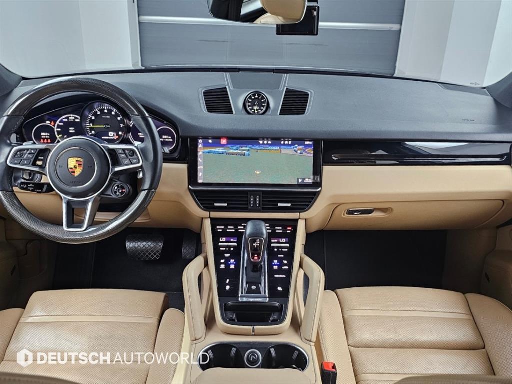 Porsche Cayenne — photo 07