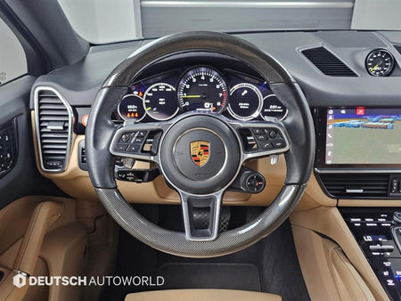 Porsche Cayenne — photo 13