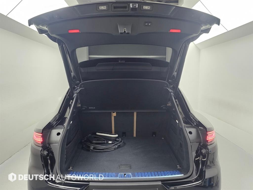 Porsche Cayenne — photo 19