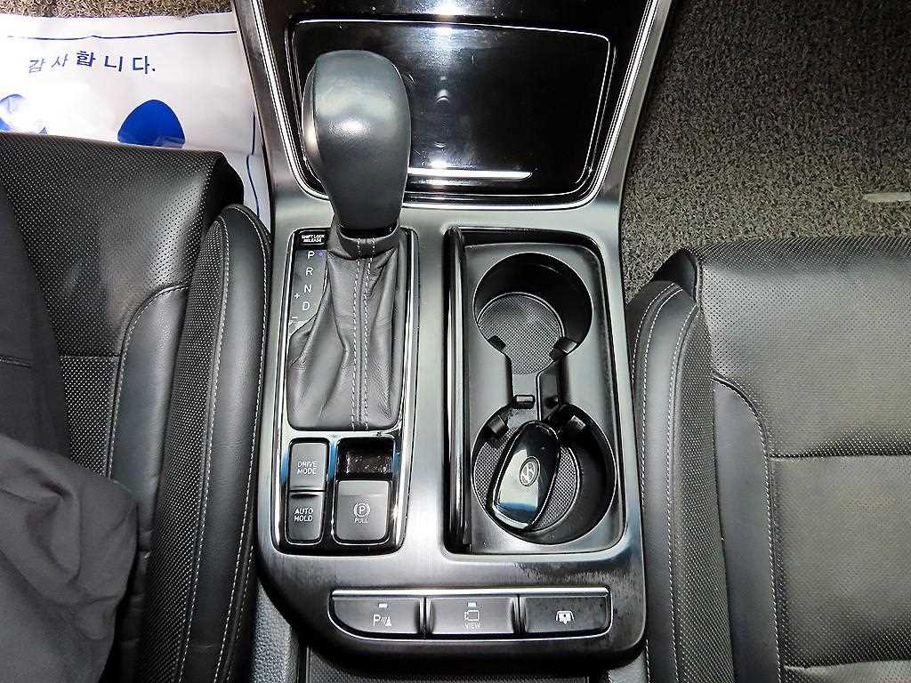 Hyundai Grandeur — photo 11