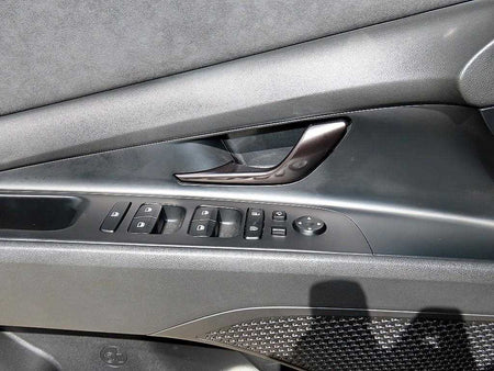 Hyundai Avante — photo 11