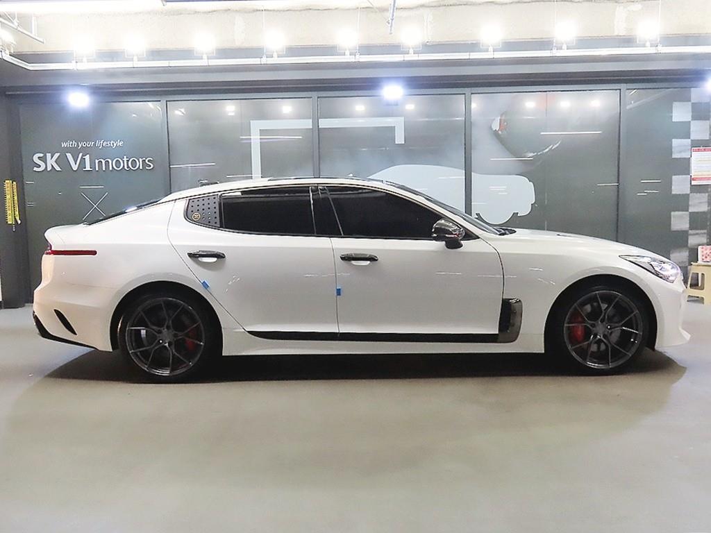 Kia Stinger — photo 03