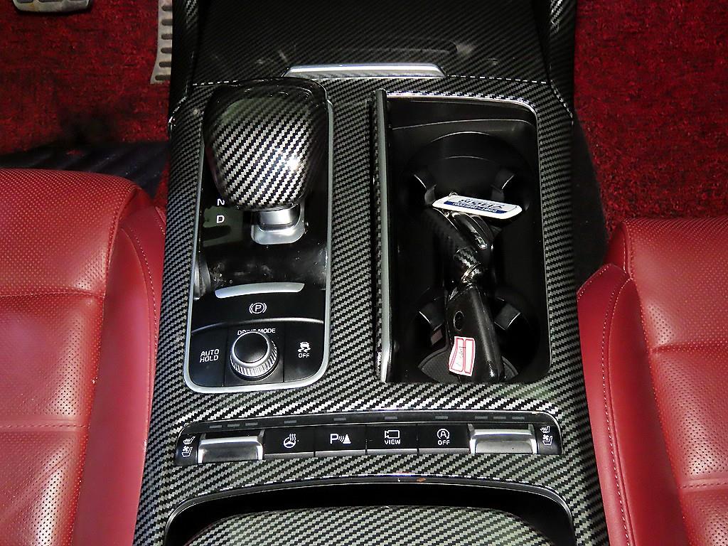 Kia Stinger — photo 12
