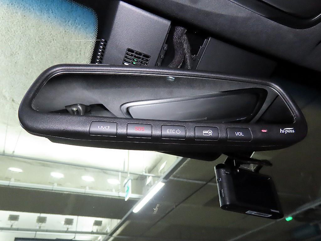 Kia Stinger — photo 13