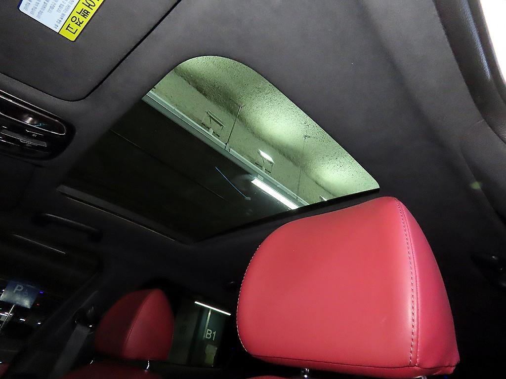 Kia Stinger — photo 14
