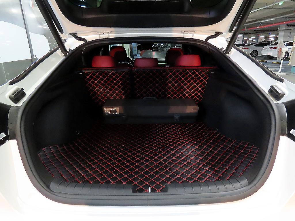 Kia Stinger — photo 16