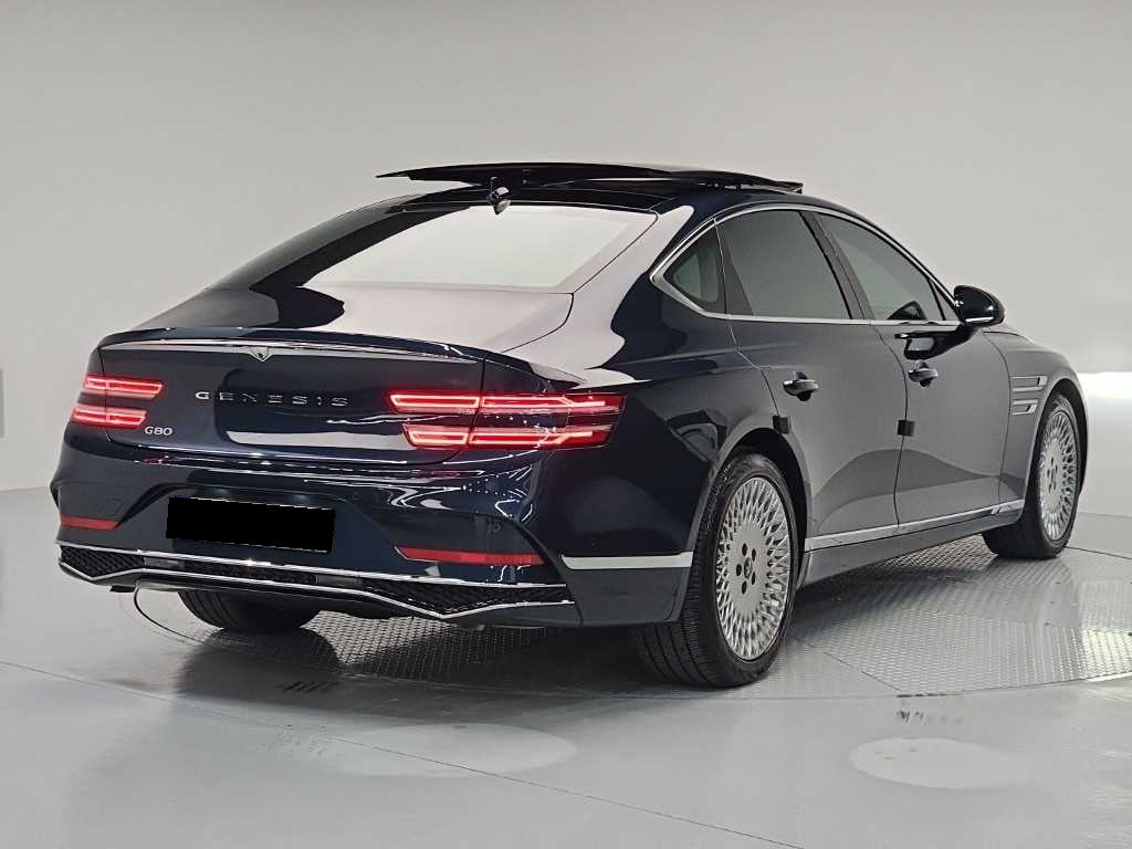 Genesis G80 — photo 04