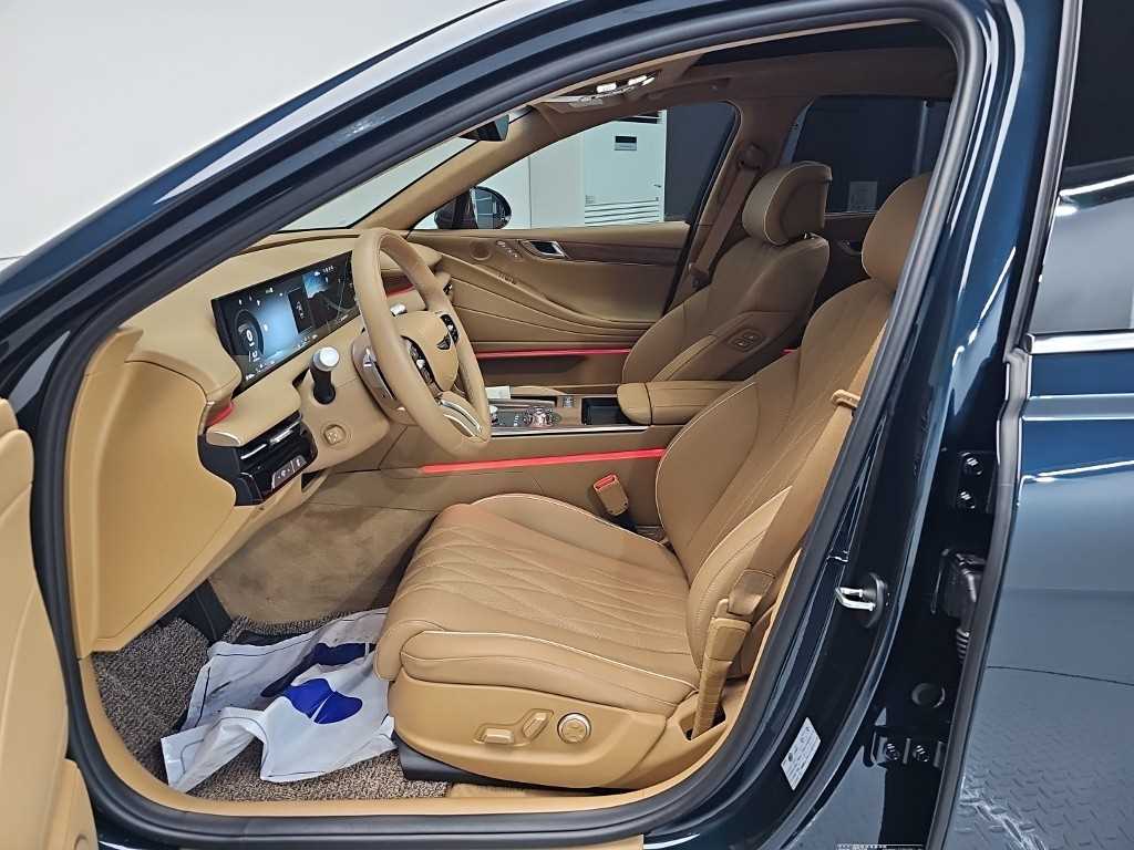 Genesis G80 — photo 11