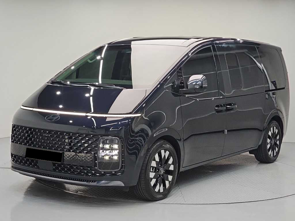 Hyundai Staria — photo 01