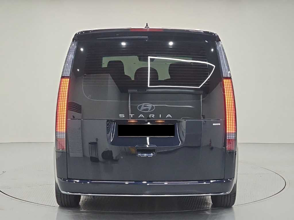 Hyundai Staria — photo 03