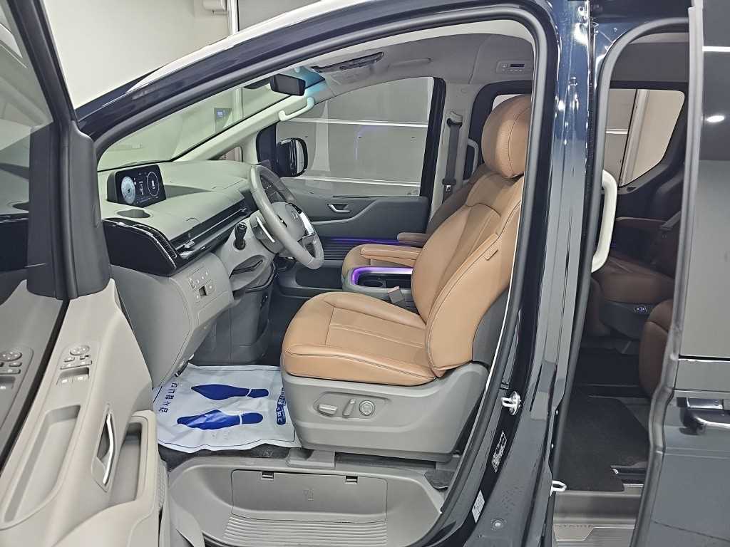 Hyundai Staria — photo 11