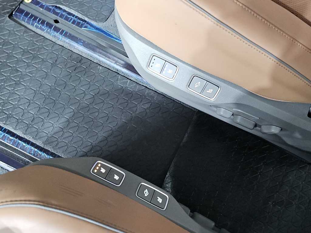 Hyundai Staria — photo 14