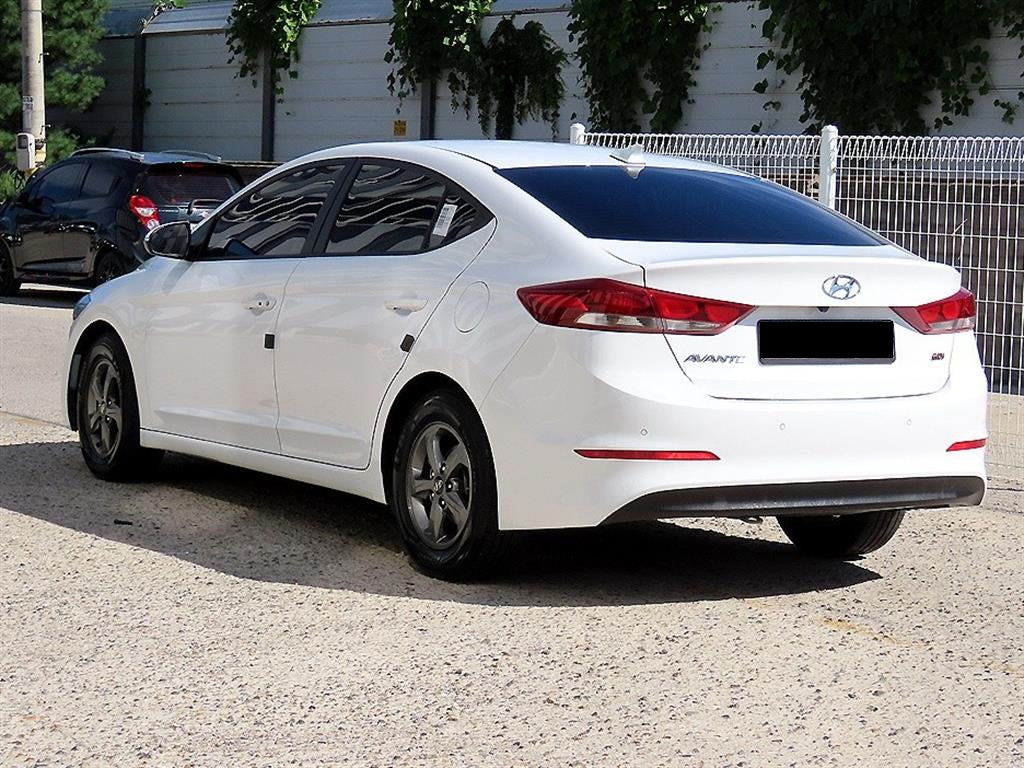 Hyundai AVANTE — photo 03