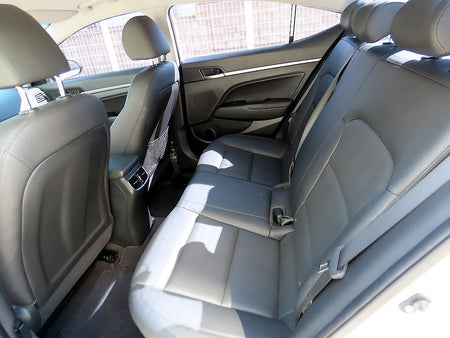 Hyundai AVANTE — photo 06