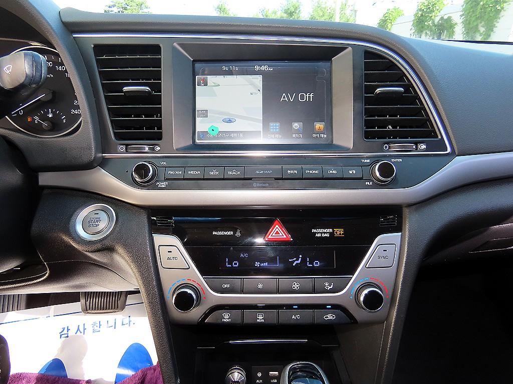 Hyundai AVANTE — photo 13
