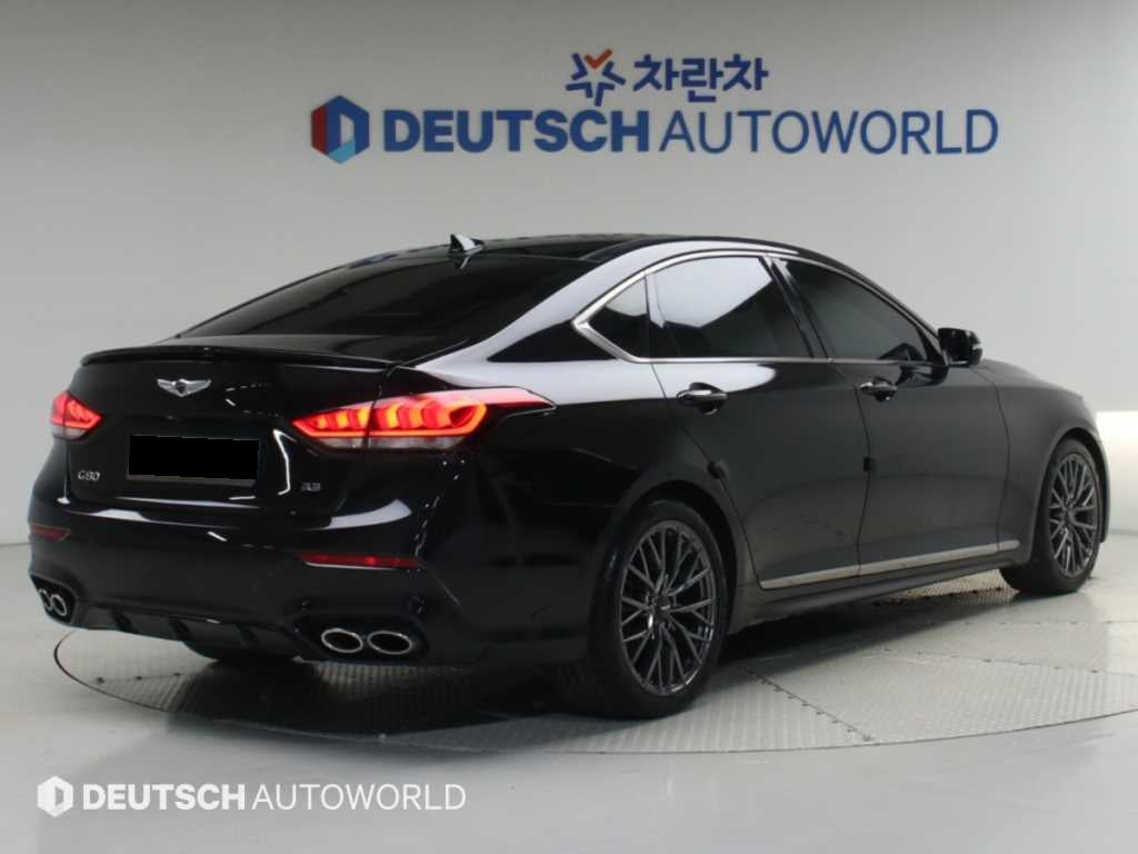 Genesis G80 — photo 02