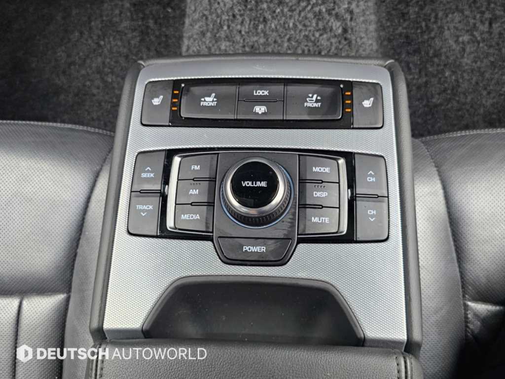 Genesis G80 — photo 16