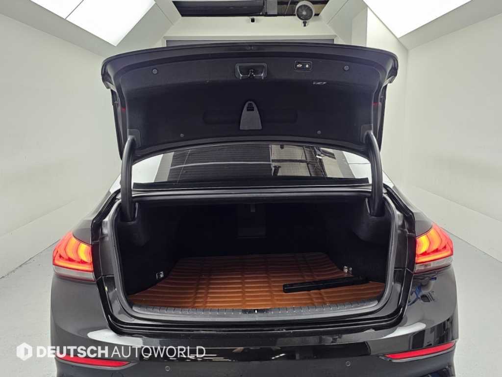 Genesis G80 — photo 19