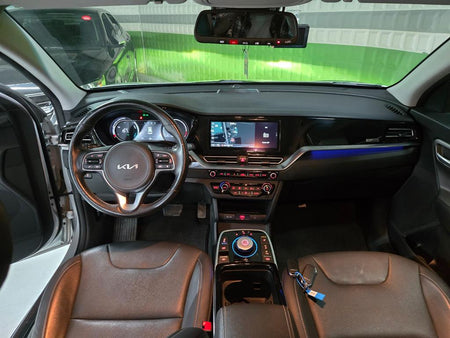 Kia Niro — photo 08