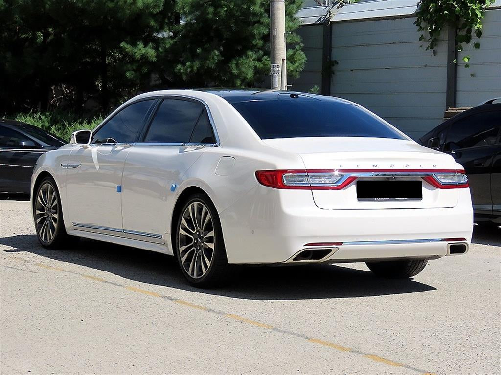 Lincoln Continental — photo 03
