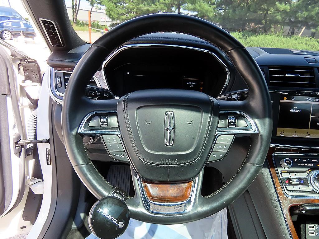 Lincoln Continental — photo 08
