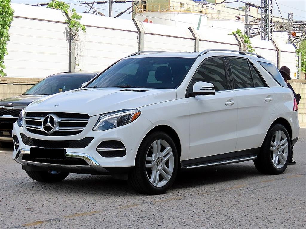 Mercedes-Benz GLE-Class — photo 02