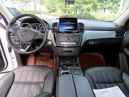 Mercedes-Benz GLE-Class — photo 07